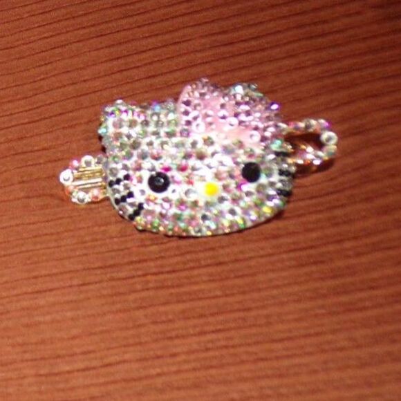 Hello Kitty bling rhinestone hair clip - Picture 2 of 2
